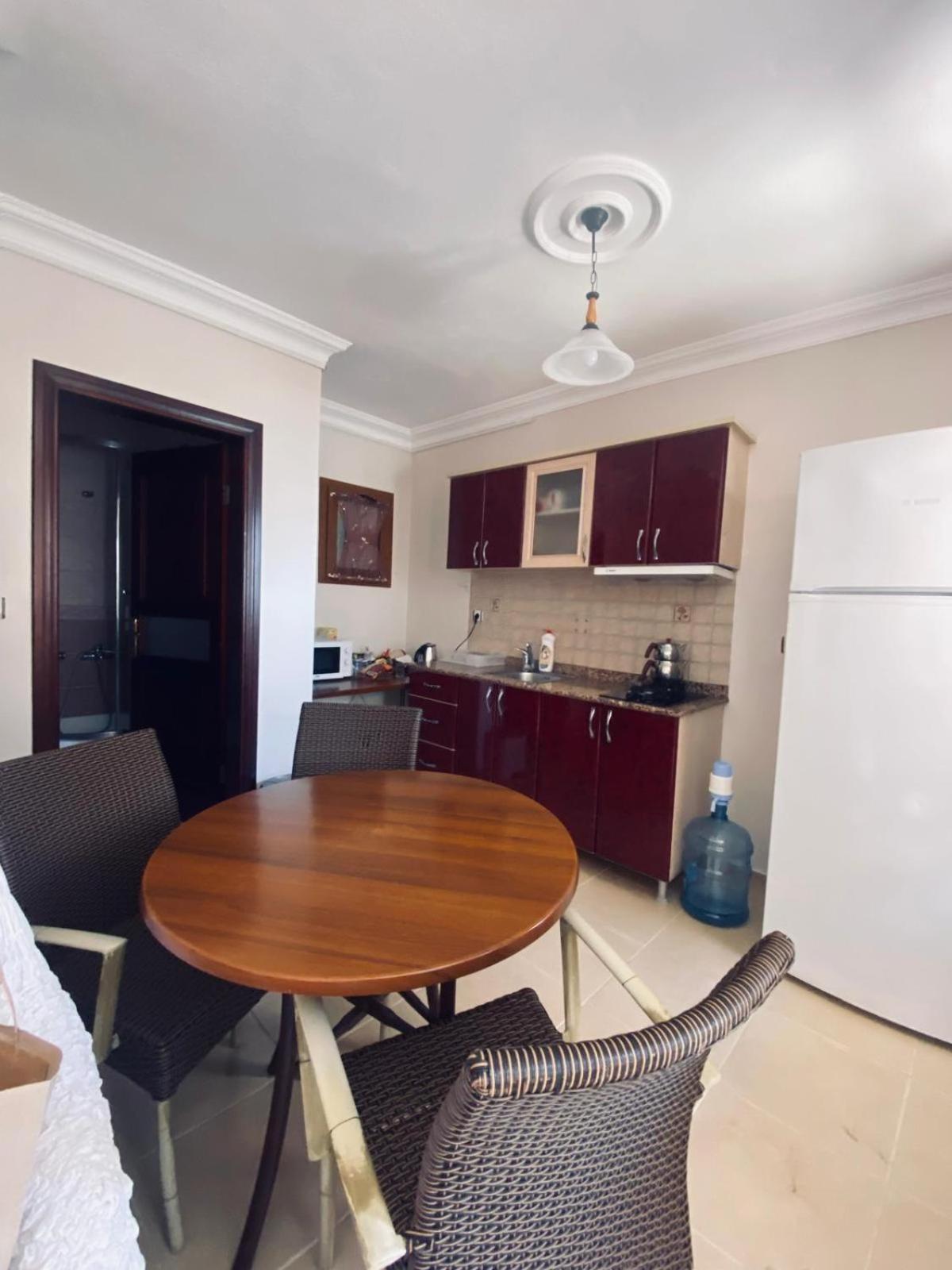 Sunset Beach Apartments Тургутрейс Экстерьер фото